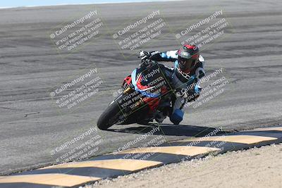 media/Oct-13-2025-Moto Forza (Mon) [[a66d839500]]/3-B Group/Session 2 (Bowl)/